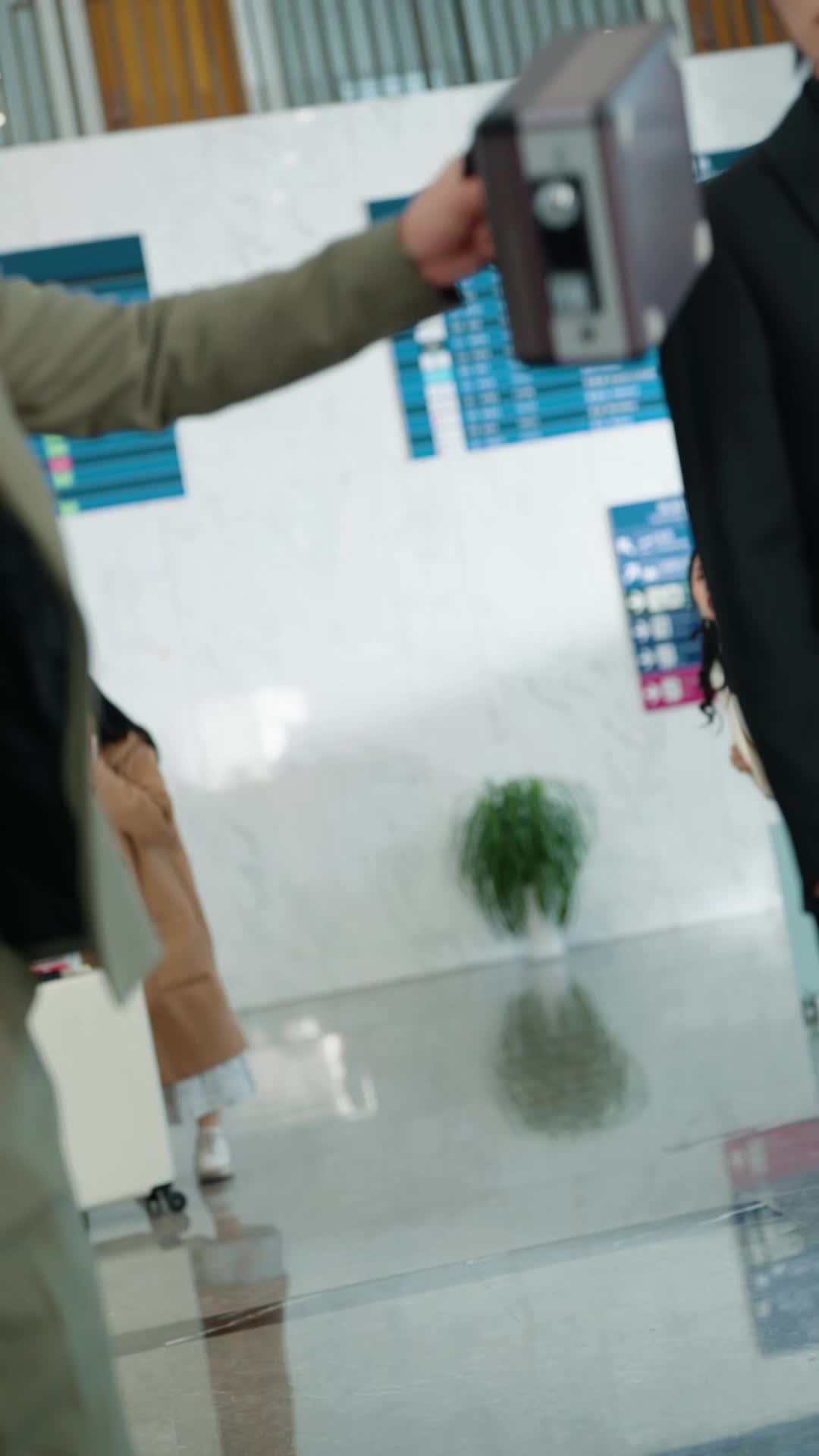 Episode 6 - Oops, You Bullied the Billionaire's Wife